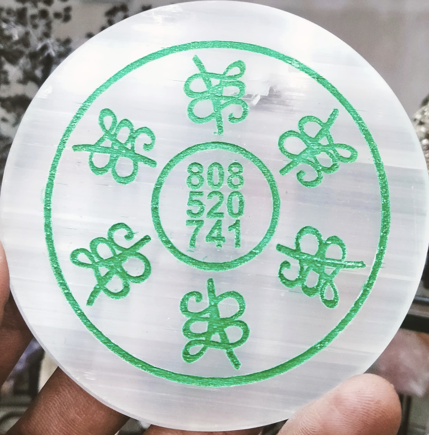 Selenite plate (round)2
